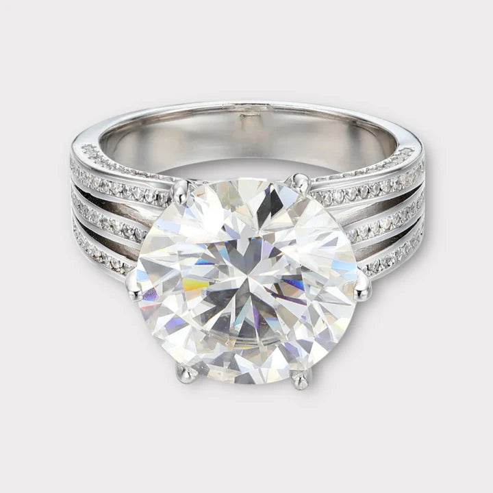 10 CT Moissanite Ring