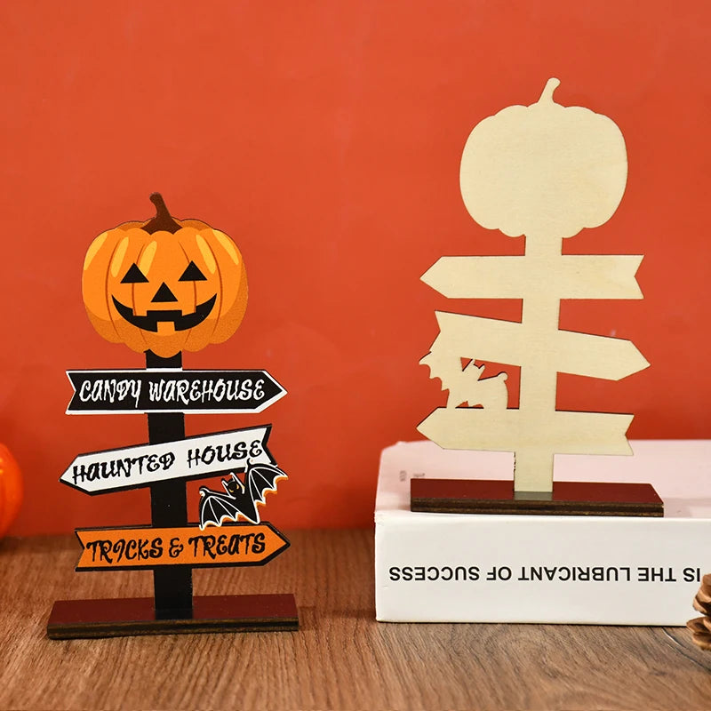 Halloween Wooden Signpost Decoration
