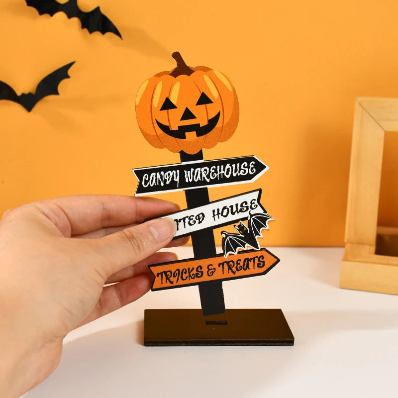 Halloween Wooden Signpost Decoration
