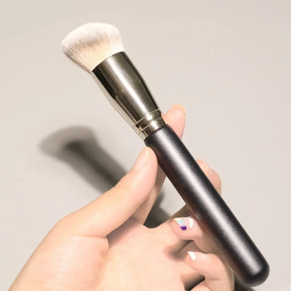 Kabuki Makeup Brush – Face & Eyes