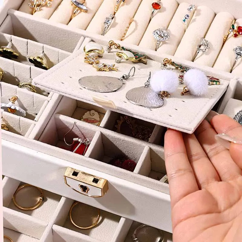 Modern Women’s Jewelry Box