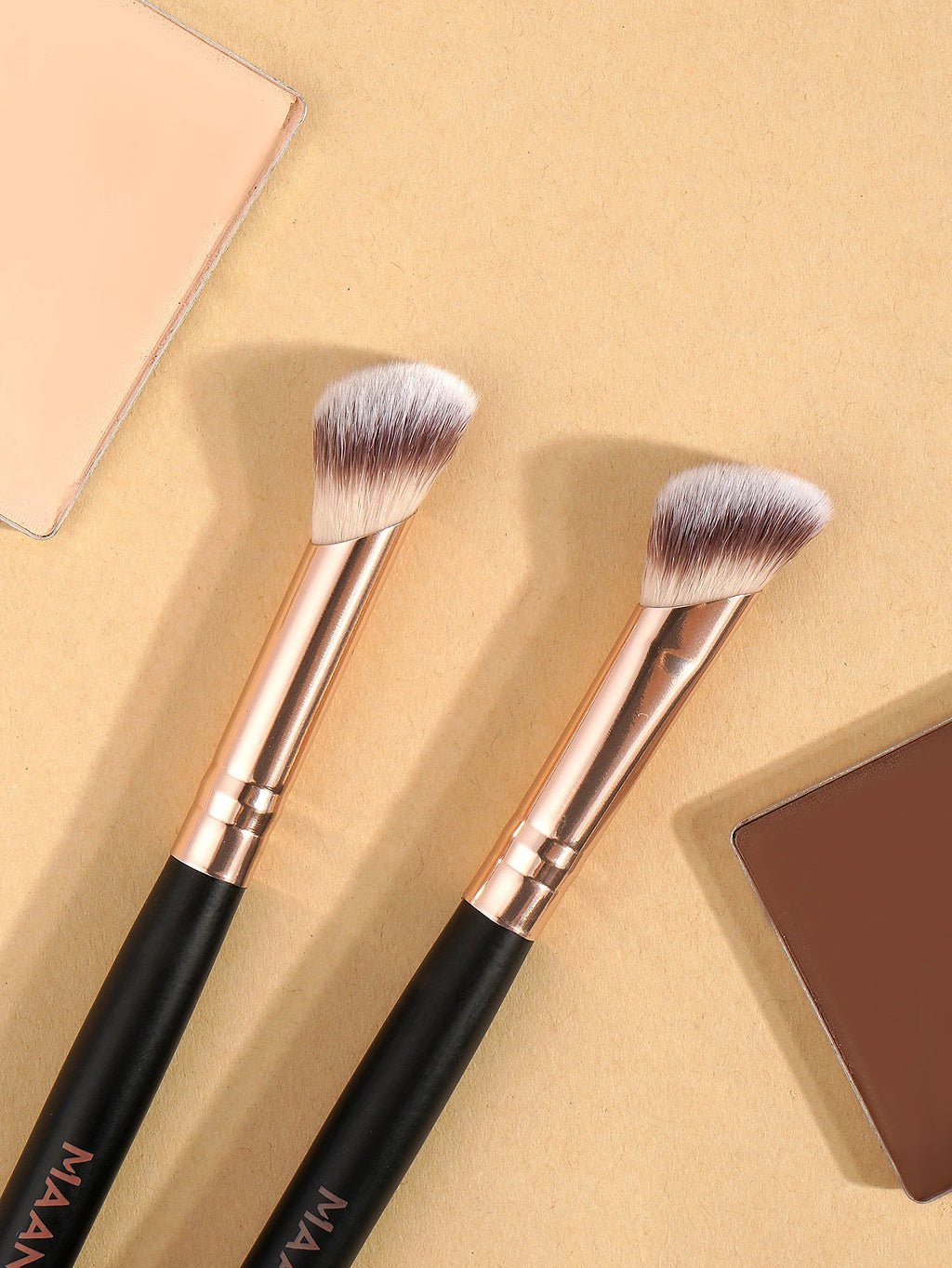 MAANGE 4pcs Makeup Brush Set